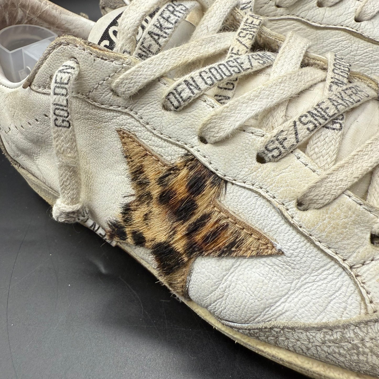Golden Goose Ballstar - Léopard Blanc Beige