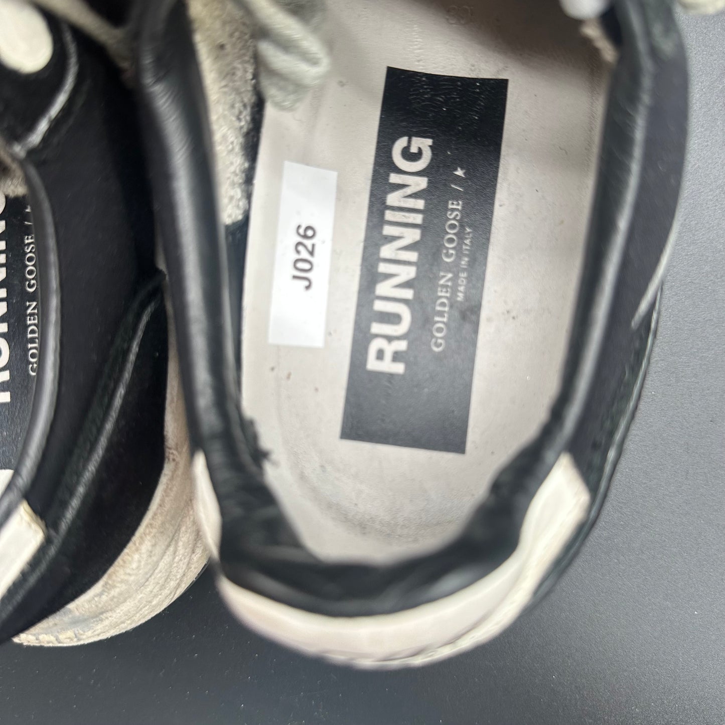 Golden Goose Running - Noir Beige J026
