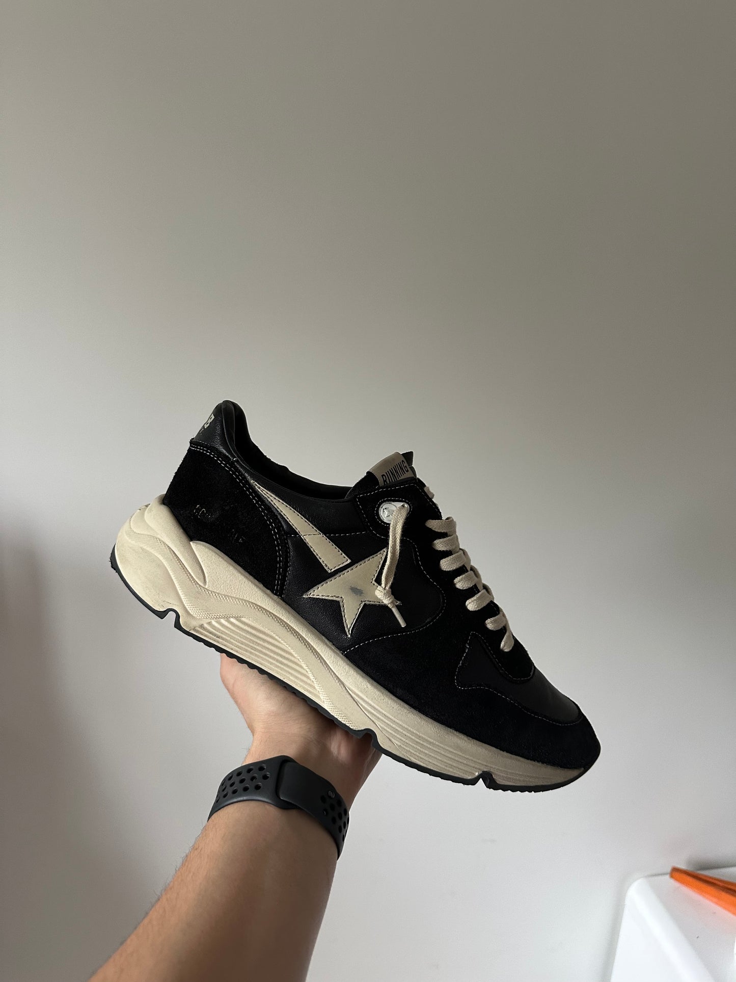 Golden Goose Running - Noir Crème◾️