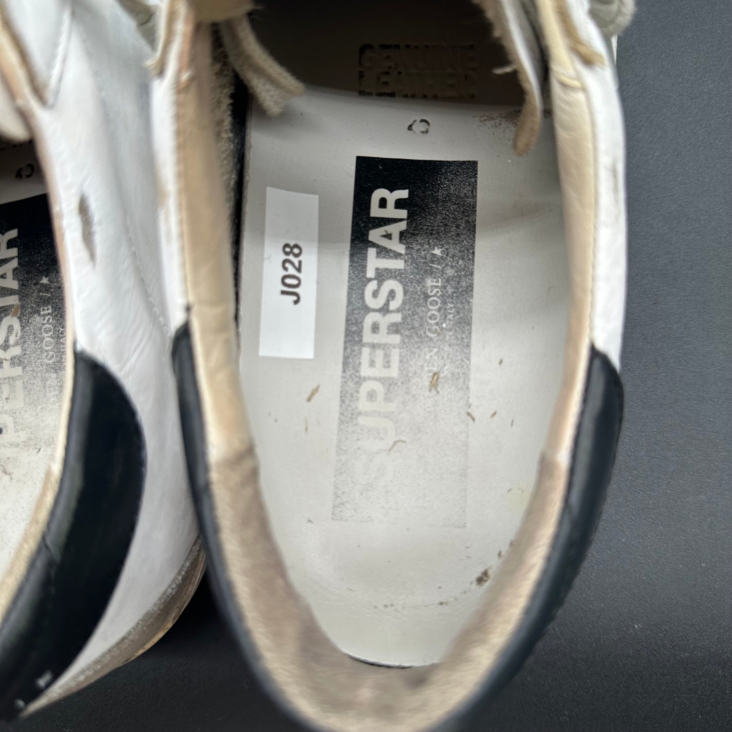 Golden Goose Superstar - Blanc Noir Beige J028