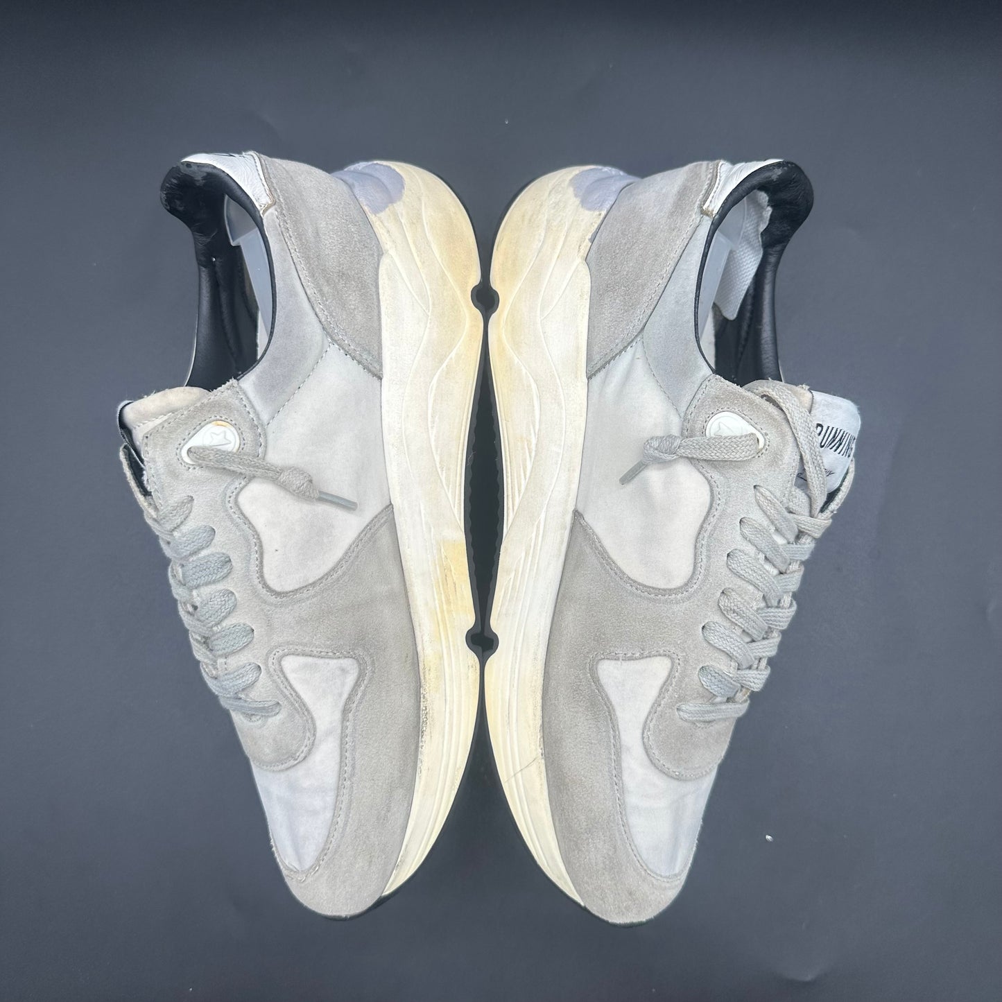 Golden Goose Running - Gris Noir Jaune J030