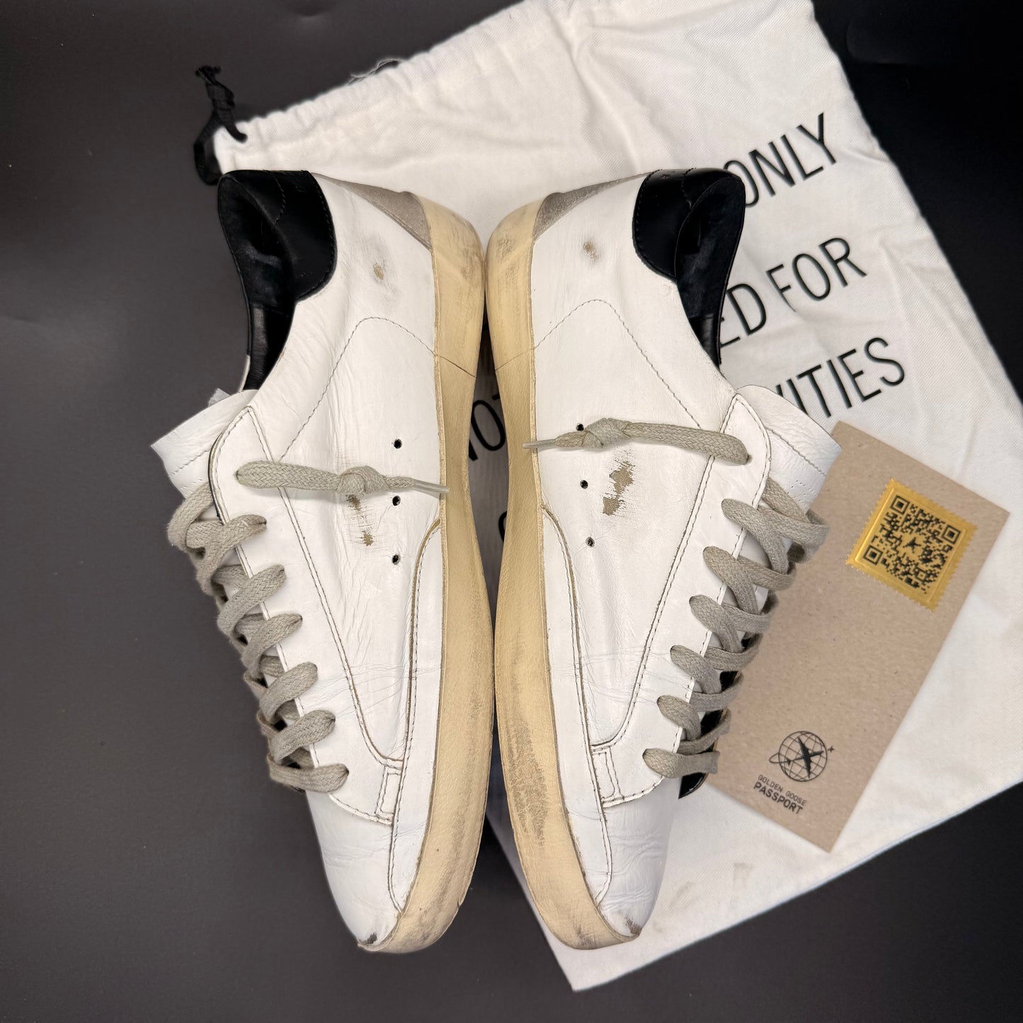 Golden Goose Superstar - Blanc/Noir ◼️
