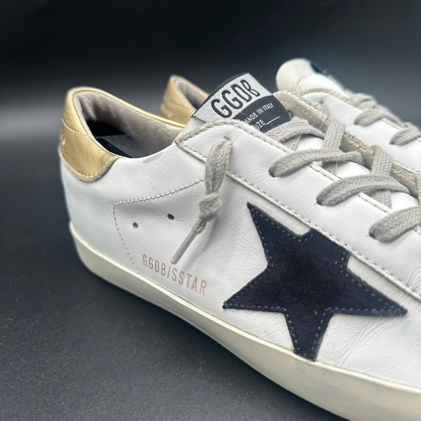 Golden Goose Superstar - Blanc Noir Or J018