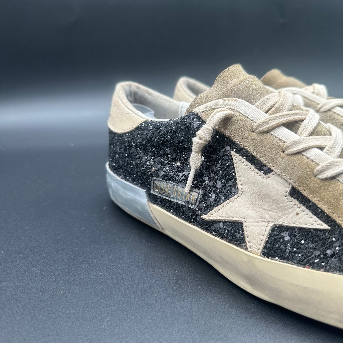 Golden Goose Superstar - Beige Noir Paillettes J012