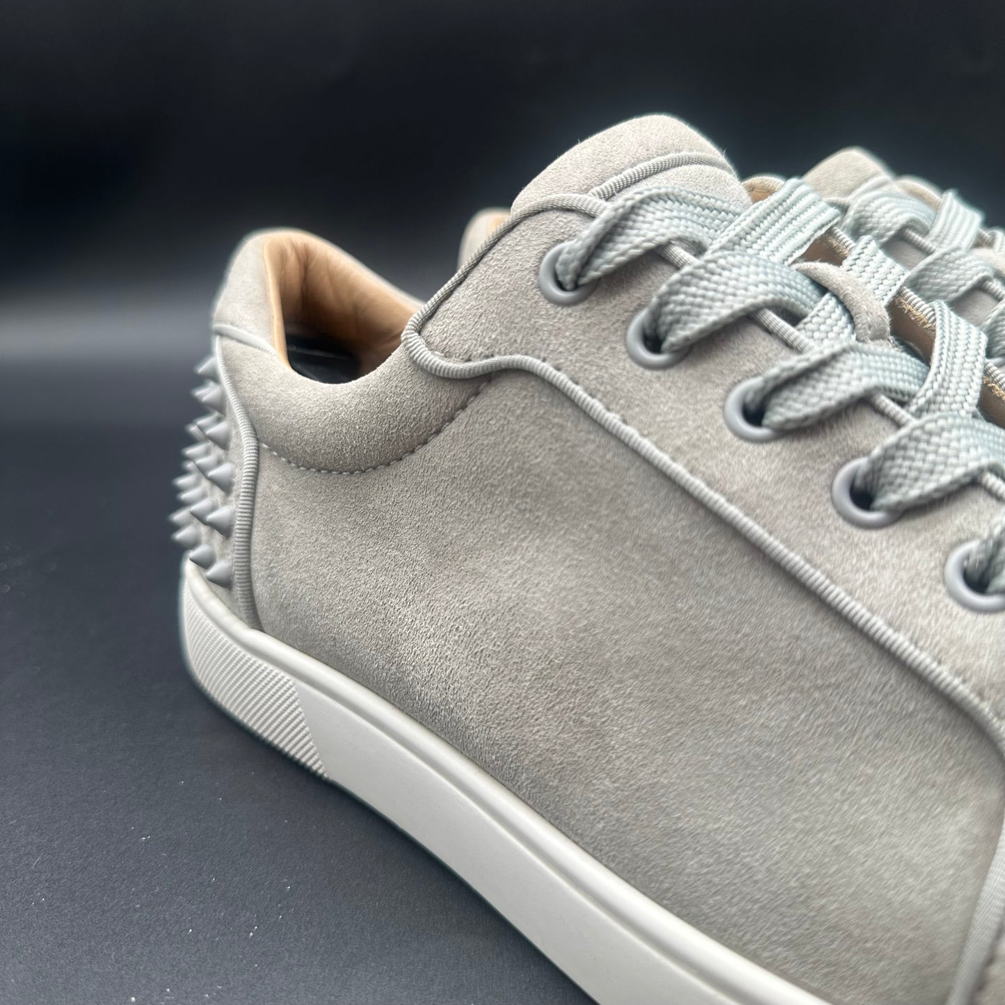 Louboutin Junior Spikes - Gris Blanc C1416