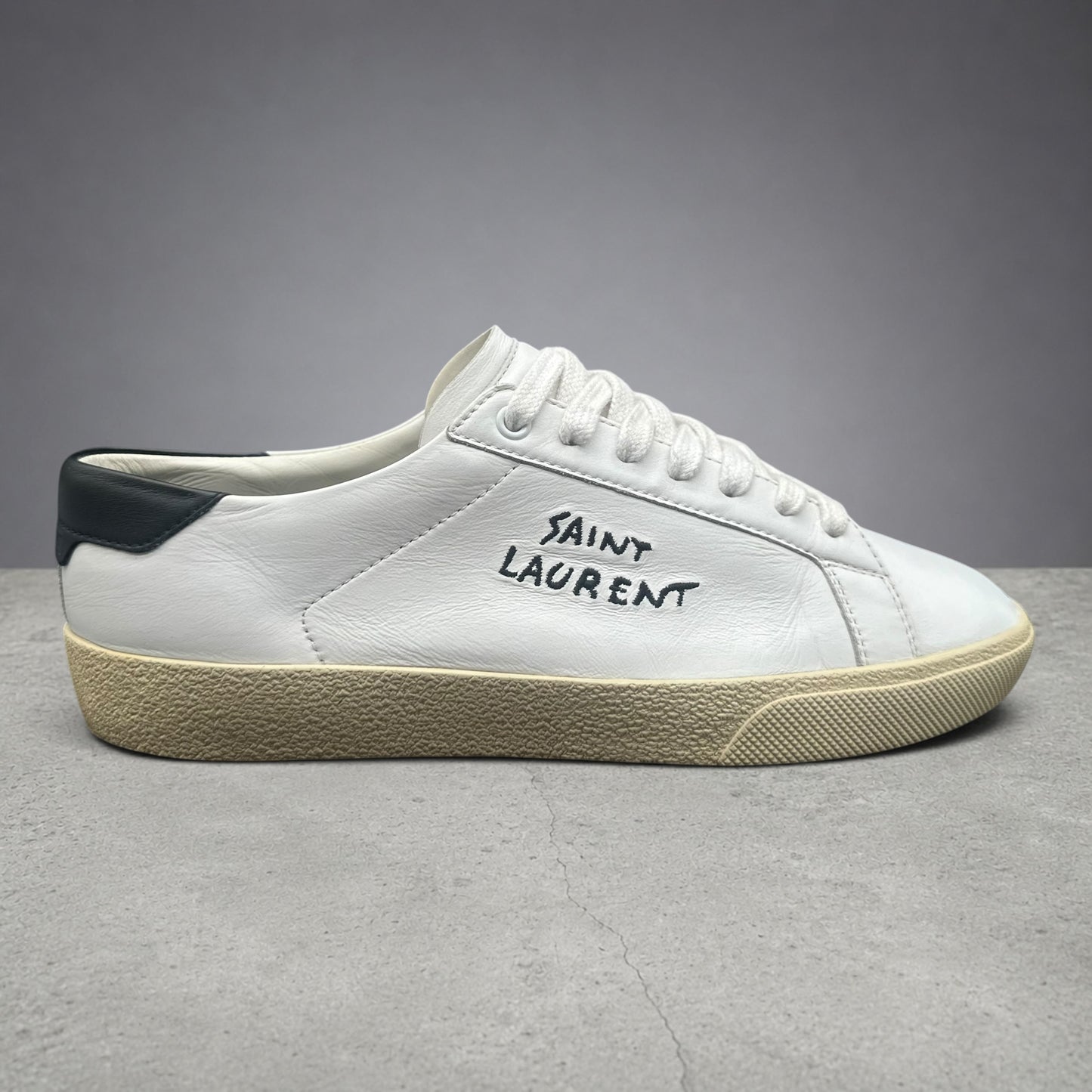 Saint Laurent Court - Blanc Noir C1369