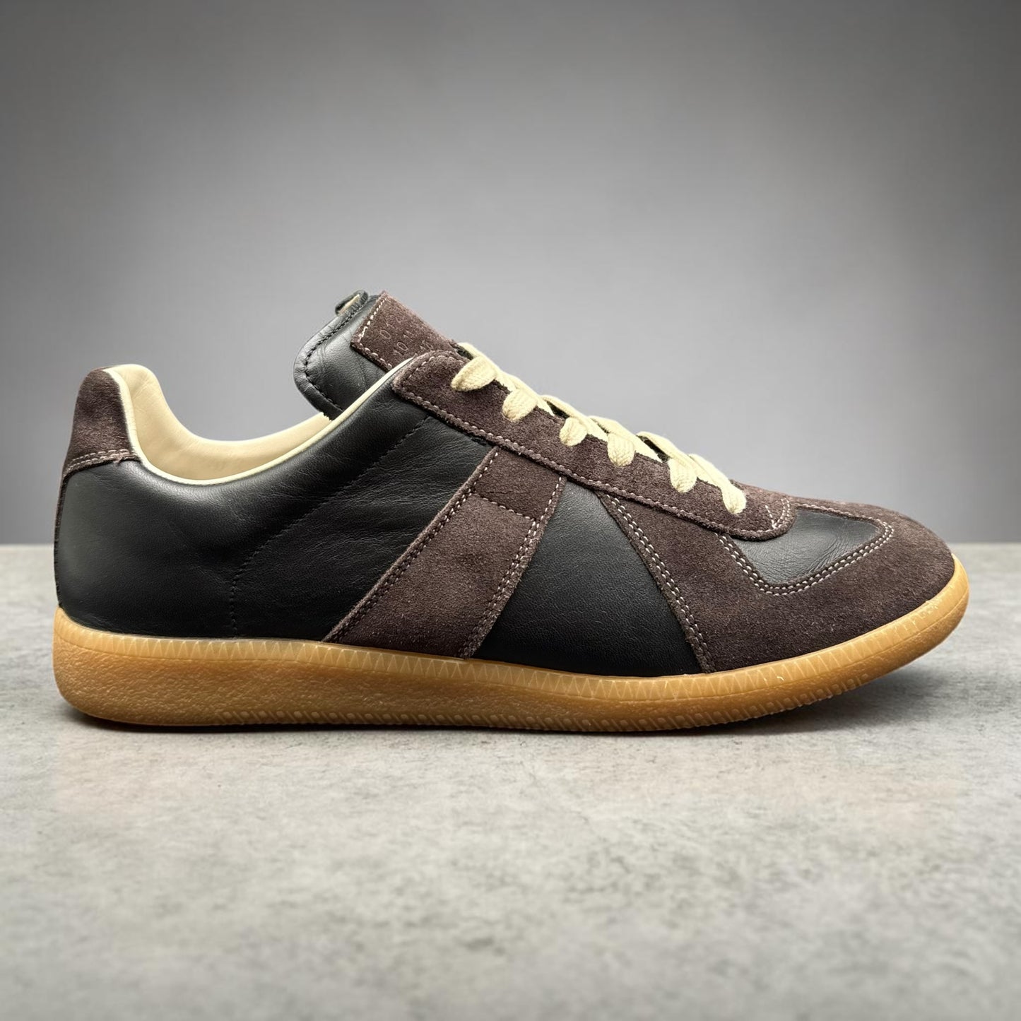 Maison Margiela Replica - Marron Noir C834