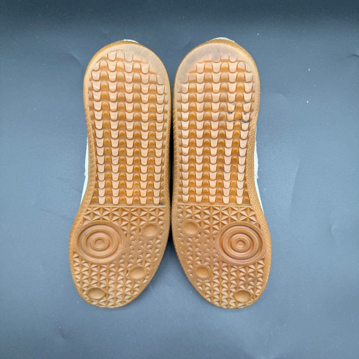 Maison Margiela Replica- Beige Blanc C1009