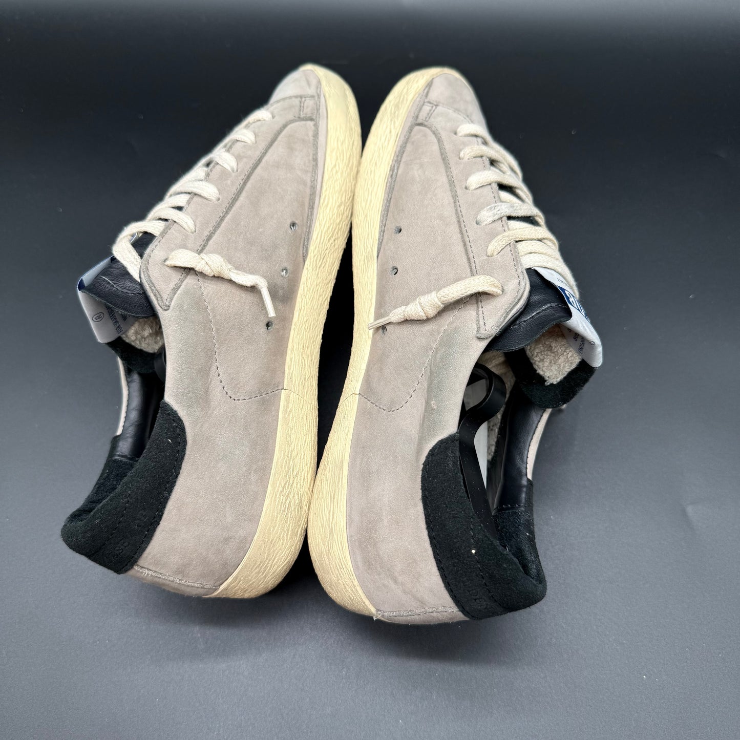 Golden Goose Superstar - Gris Noir Beige J001